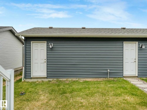 2426 Trumpeter Way, Edmonton, AB - Outdoor