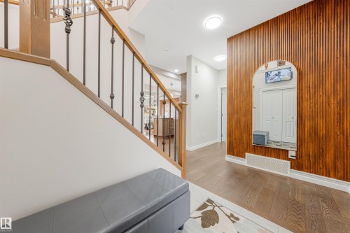 5907 19 Avenue, Edmonton, AB - Indoor Photo Showing Other Room