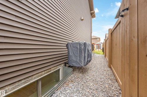 5907 19 Avenue, Edmonton, AB - Outdoor
