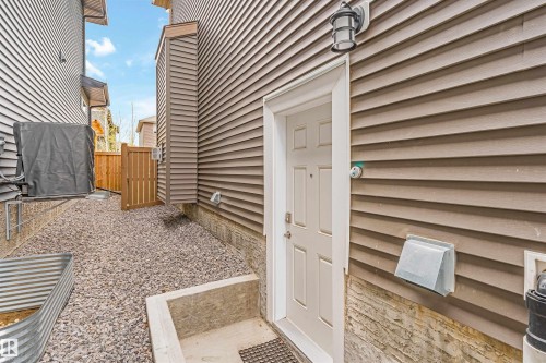 5907 19 Avenue, Edmonton, AB - Outdoor