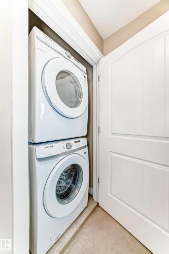 65 8315 180 Avenue, Edmonton, AB - Indoor Photo Showing Laundry Room