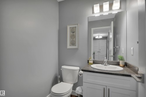 16408 12 Avenue, Edmonton, AB - Indoor Photo Showing Bathroom