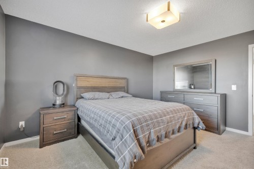 16408 12 Avenue, Edmonton, AB - Indoor Photo Showing Bedroom