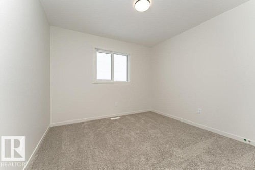 2308 160 Street Sw, Edmonton, AB - Indoor Photo Showing Other Room