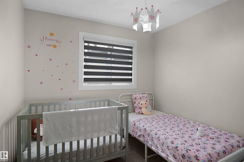 10648 158 Avenue, Edmonton, AB - Indoor Photo Showing Bedroom