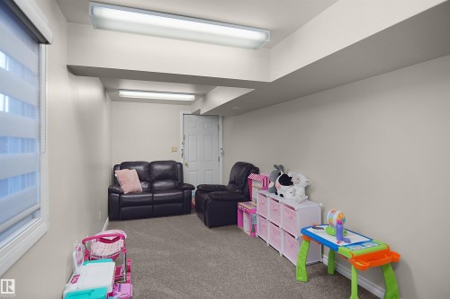 10648 158 Avenue, Edmonton, AB - Indoor