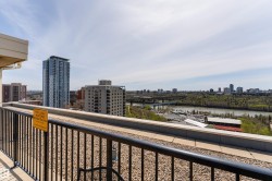 Social Room & Roof Top Patio - Common Area - 