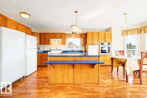 3203 23 Street, Edmonton, AB - Indoor