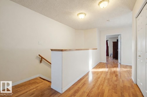 3203 23 Street, Edmonton, AB - Indoor Photo Showing Other Room