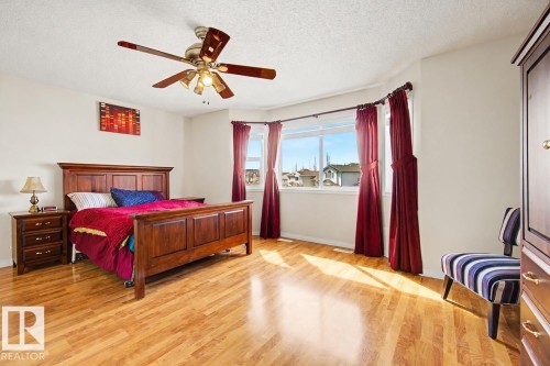 3203 23 Street, Edmonton, AB - Indoor Photo Showing Bedroom