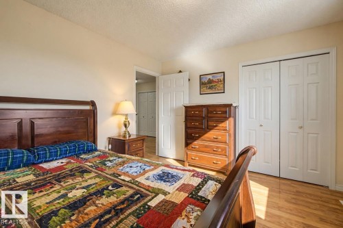 3203 23 Street, Edmonton, AB - Indoor Photo Showing Bedroom