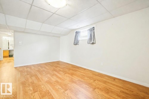 3203 23 Street, Edmonton, AB - Indoor Photo Showing Other Room