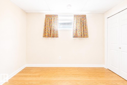 3203 23 Street, Edmonton, AB - Indoor Photo Showing Other Room