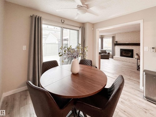 8 Whiteoaks Estates, St. Albert, AB - Indoor Photo Showing Dining Room