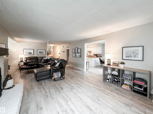 8 Whiteoaks Estates, St. Albert, AB - Indoor Photo Showing Living Room With Fireplace