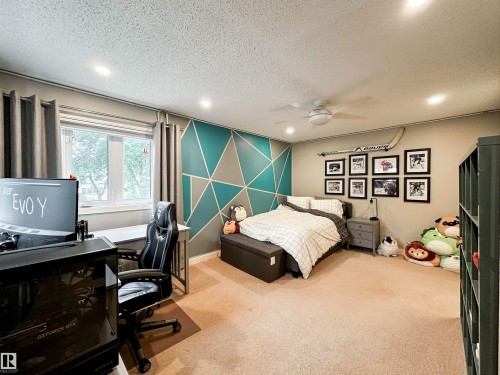 8 Whiteoaks Estates, St. Albert, AB - Indoor
