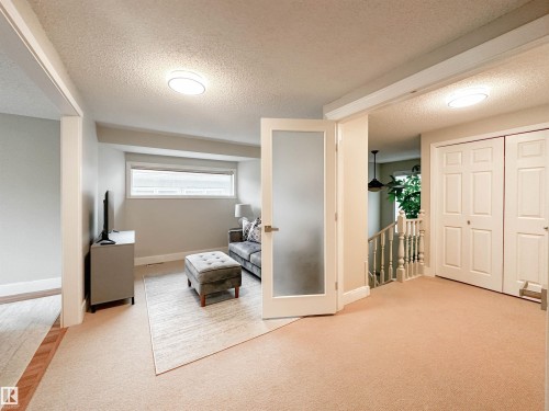 8 Whiteoaks Estates, St. Albert, AB - Indoor Photo Showing Other Room