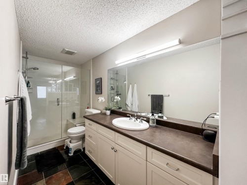 8 Whiteoaks Estates, St. Albert, AB - Indoor Photo Showing Bathroom