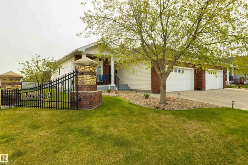 46 Longview Crescent, Spruce Grove, AB - Outdoor
