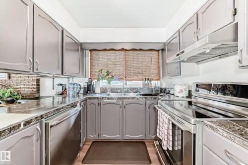 13911 23 Street, Edmonton, AB - Indoor Photo Showing Kitchen