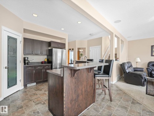 20759 58 Avenue, Edmonton, AB - Indoor Photo Showing Kitchen
