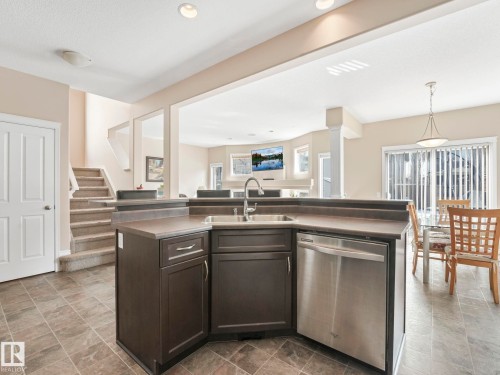 20759 58 Avenue, Edmonton, AB - Indoor Photo Showing Kitchen With Double Sink