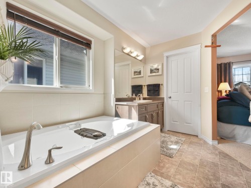 20759 58 Avenue, Edmonton, AB - Indoor