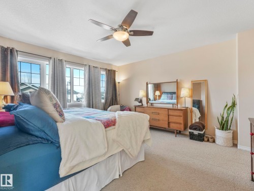 20759 58 Avenue, Edmonton, AB - Indoor Photo Showing Bedroom