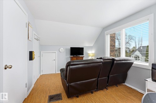12215 59 Street, Edmonton, AB - Indoor