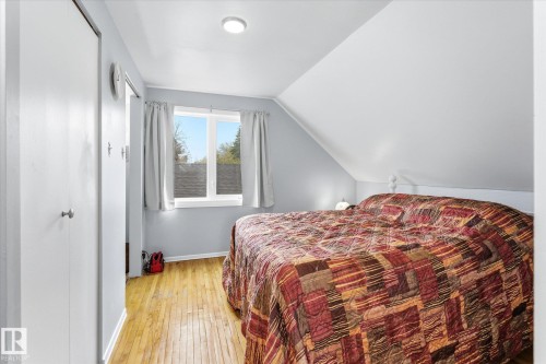 12215 59 Street, Edmonton, AB - Indoor Photo Showing Bedroom