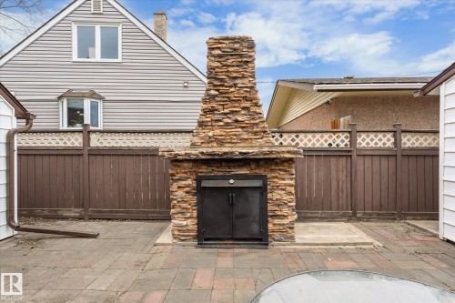 12215 59 Street, Edmonton, AB - Outdoor