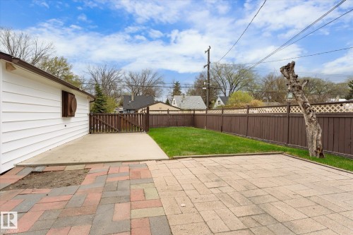 12215 59 Street, Edmonton, AB - Outdoor