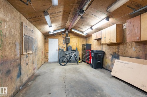 12215 59 Street, Edmonton, AB - Indoor Photo Showing Garage