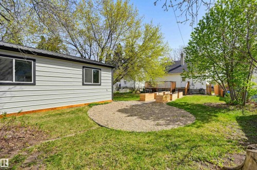 11210 105 Street, Edmonton, AB - Outdoor