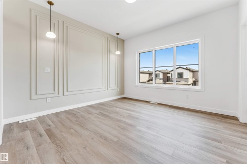 228 24 Street, Edmonton, AB - Indoor