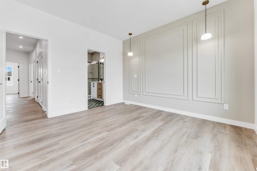228 24 Street, Edmonton, AB - Indoor Photo Showing Other Room