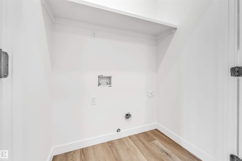 228 24 Street, Edmonton, AB - Indoor Photo Showing Other Room