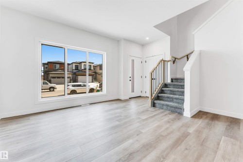 228 24 Street, Edmonton, AB - Indoor