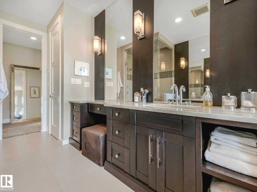 2415 Cameron Ravine Drive, Edmonton, AB - Indoor Photo Showing Bathroom