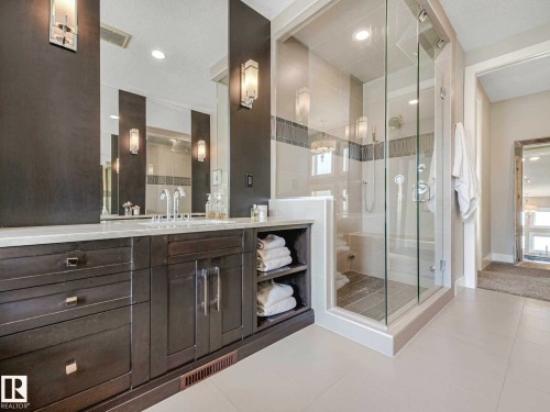 2415 Cameron Ravine Drive, Edmonton, AB - Indoor Photo Showing Bathroom