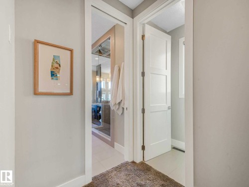 2415 Cameron Ravine Drive, Edmonton, AB - Indoor Photo Showing Other Room