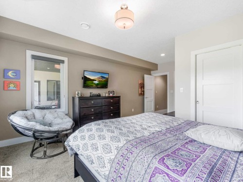 2415 Cameron Ravine Drive, Edmonton, AB - Indoor Photo Showing Bedroom
