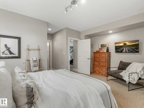 2415 Cameron Ravine Drive, Edmonton, AB - Indoor Photo Showing Bedroom