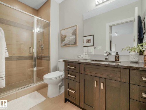 2415 Cameron Ravine Drive, Edmonton, AB - Indoor Photo Showing Bathroom