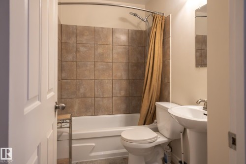 5132 49 Avenue, Onoway, AB - Indoor Photo Showing Bathroom