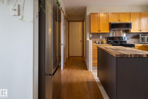 5132 49 Avenue, Onoway, AB - Indoor Photo Showing Kitchen