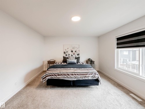 16 Jennifer Crescent, St. Albert, AB - Indoor Photo Showing Bedroom