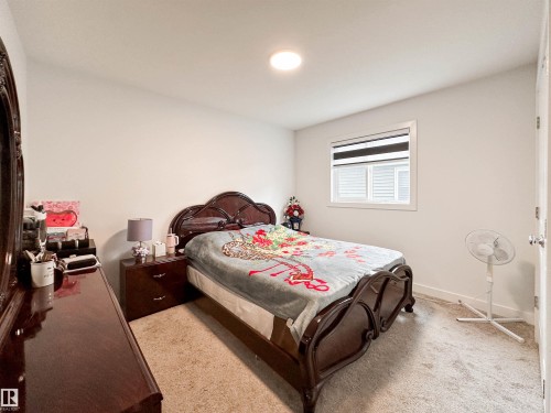 16 Jennifer Crescent, St. Albert, AB - Indoor Photo Showing Bedroom