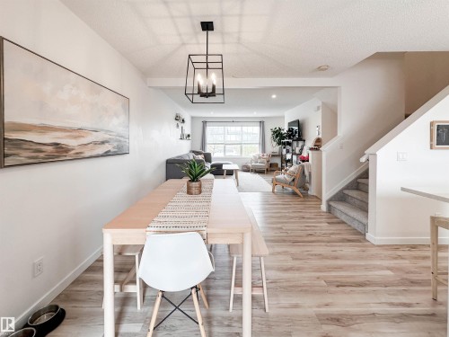 21019 130 Avenue, Edmonton, AB - Indoor Photo Showing Dining Room