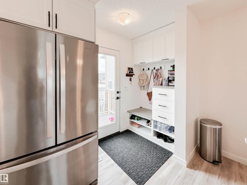21019 130 Avenue, Edmonton, AB - Indoor